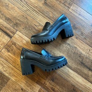 Steve Madden Black Chunky Platform Loafers size 10